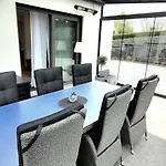 Ring Aurum Apartament *